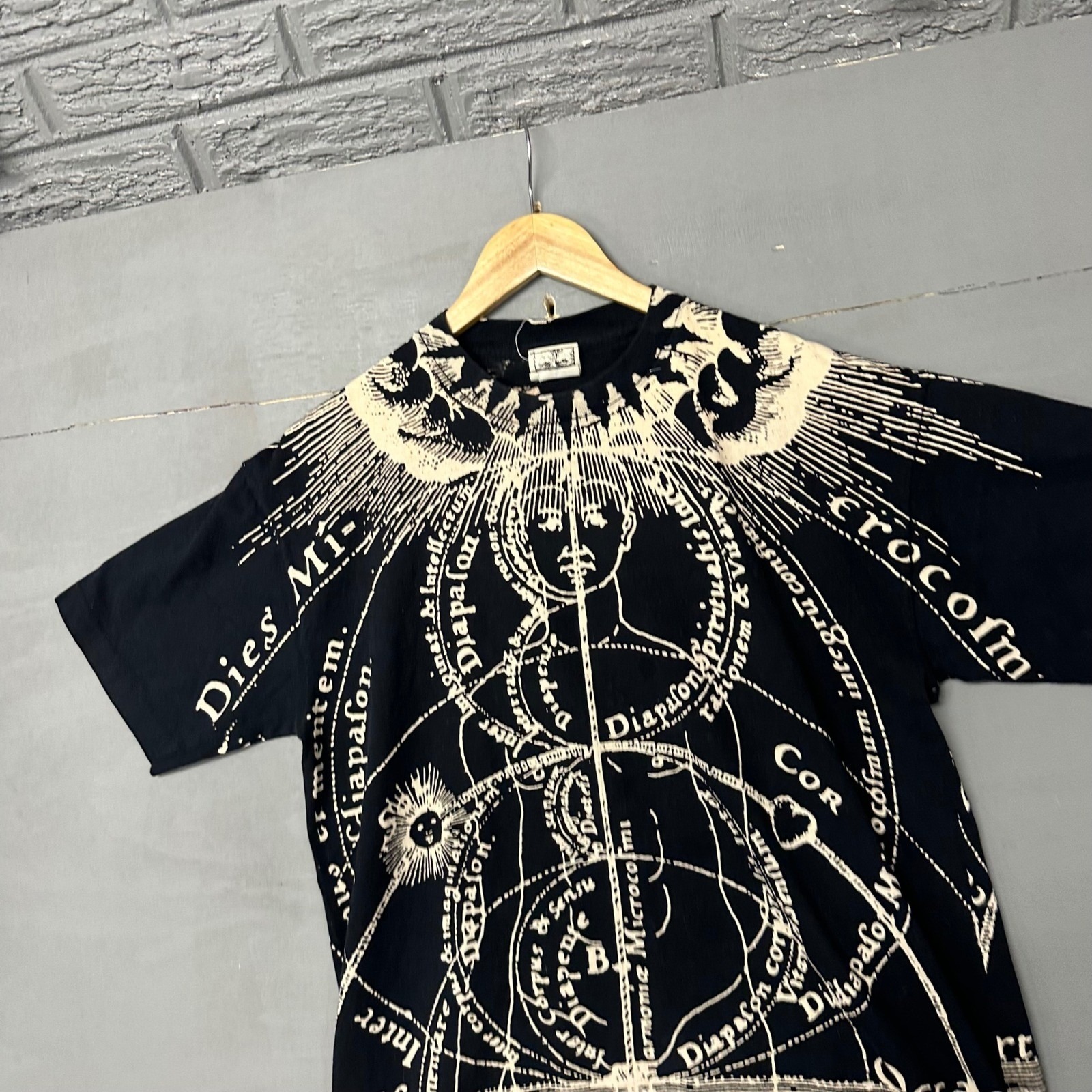 Asylum Men's Black Graphic Print T-Shirt Large Celestial Anatomy
